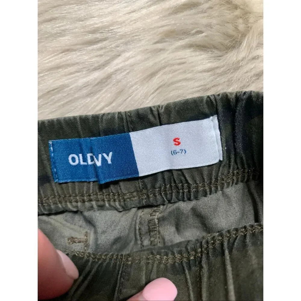 Old Navy Boys Hot Cargo Camo Shorts Small (6-7)
